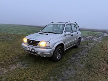 Сірий Сузукі Гранд Вітара, об'ємом двигуна 2 л та пробігом 250 тис. км за 3300 $, фото 1 на Automoto.ua