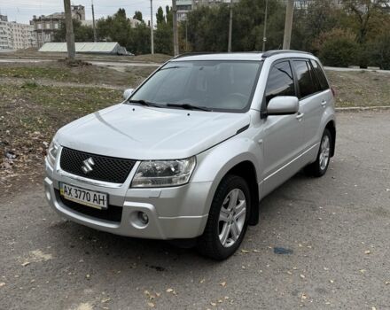 Серый Сузуки Гранд Витара, объемом двигателя 2 л и пробегом 158 тыс. км за 7800 $, фото 1 на Automoto.ua