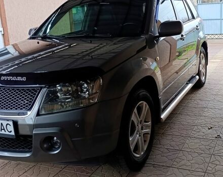 Сірий Сузукі Гранд Вітара, об'ємом двигуна 2 л та пробігом 189 тис. км за 8900 $, фото 1 на Automoto.ua