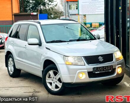 Сірий Сузукі Гранд Вітара, об'ємом двигуна 2 л та пробігом 250 тис. км за 5700 $, фото 1 на Automoto.ua