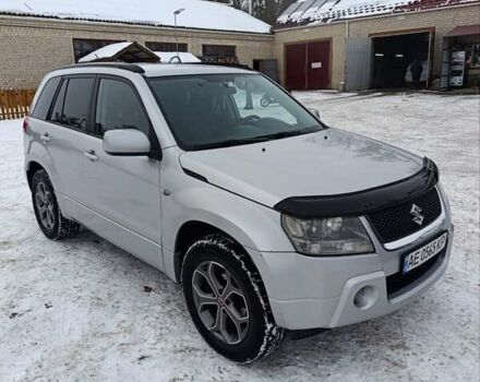 Сірий Сузукі Гранд Вітара, об'ємом двигуна 2 л та пробігом 275 тис. км за 6300 $, фото 1 на Automoto.ua