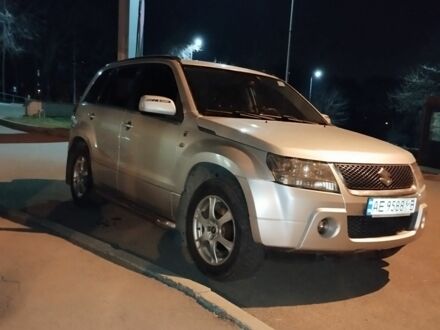 Сузукі Гранд Вітара 2006 у Дніпро (Дніпропетровську) на Automoto.ua Сірий Сузукі Гранд Вітара, об'ємом двигуна 2 л та пробігом 219 тис. км за 6300 $, фото 1 на Automoto.ua