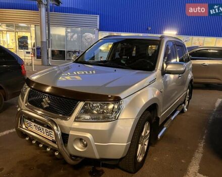 Серый Сузуки Гранд Витара, объемом двигателя 2 л и пробегом 150 тыс. км за 8500 $, фото 1 на Automoto.ua