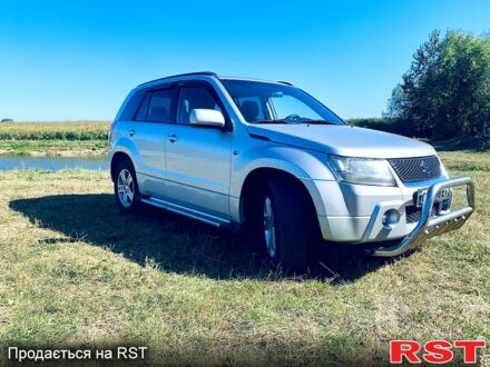Сузукі Гранд Вітара 2006 у Нежине на Automoto.ua Сірий Сузукі Гранд Вітара, об'ємом двигуна 2 л та пробігом 170 тис. км за 7500 $, фото 1 на Automoto.ua