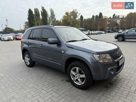 Сузуки Гранд Витара 2006 в Кременчуге на Automoto.ua Серый Сузуки Гранд Витара, объемом двигателя 2 л и пробегом 133 тыс. км за 8500 $, фото 1 на Automoto.ua