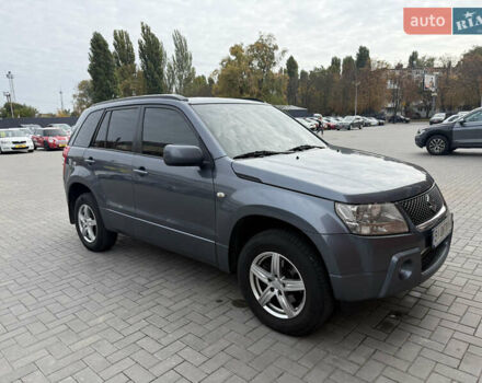 Сузуки Гранд Витара 2006 в Кременчуге на Automoto.ua Серый Сузуки Гранд Витара, объемом двигателя 2 л и пробегом 133 тыс. км за 8500 $, фото 1 на Automoto.ua