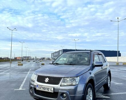 Сірий Сузукі Гранд Вітара, об'ємом двигуна 2 л та пробігом 180 тис. км за 7000 $, фото 1 на Automoto.ua