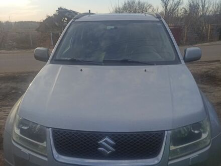 Сірий Сузукі Гранд Вітара, об'ємом двигуна 0 л та пробігом 240 тис. км за 4252 $, фото 1 на Automoto.ua