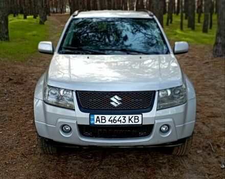 Сірий Сузукі Гранд Вітара, об'ємом двигуна 2 л та пробігом 154 тис. км за 7200 $, фото 1 на Automoto.ua