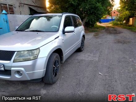 Серый Сузуки Гранд Витара, объемом двигателя 1.9 л и пробегом 295 тыс. км за 7000 $, фото 1 на Automoto.ua