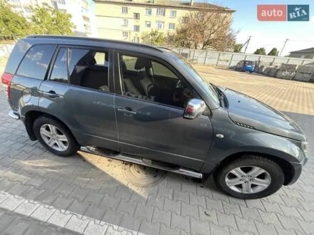 Серый Сузуки Гранд Витара, объемом двигателя 2 л и пробегом 165 тыс. км за 6500 $, фото 1 на Automoto.ua