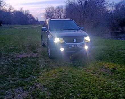 Сірий Сузукі Гранд Вітара, об'ємом двигуна 2 л та пробігом 360 тис. км за 6000 $, фото 1 на Automoto.ua