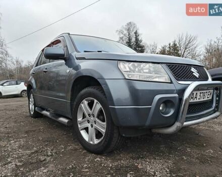 Сірий Сузукі Гранд Вітара, об'ємом двигуна 2 л та пробігом 245 тис. км за 6500 $, фото 1 на Automoto.ua