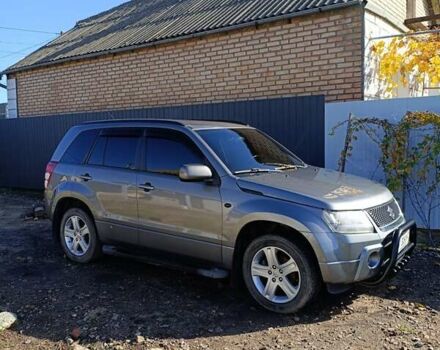 Сірий Сузукі Гранд Вітара, об'ємом двигуна 2 л та пробігом 200 тис. км за 6800 $, фото 1 на Automoto.ua