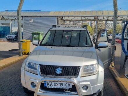Сузуки Гранд Витара 2006 в Софіївська Борщагівка на Automoto.ua Серый Сузуки Гранд Витара, объемом двигателя 2 л и пробегом 180 тыс. км за 6500 $, фото 1 на Automoto.ua