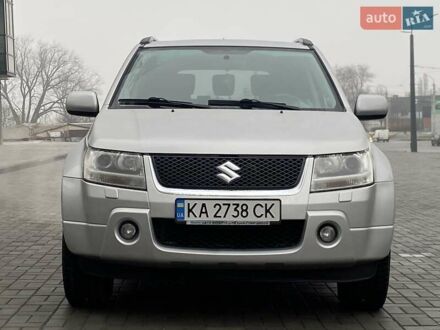 Серый Сузуки Гранд Витара, объемом двигателя 2 л и пробегом 151 тыс. км за 7999 $, фото 1 на Automoto.ua