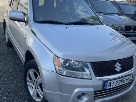 Серый Сузуки Гранд Витара, объемом двигателя 2.7 л и пробегом 196 тыс. км за 8000 $, фото 1 на Automoto.ua