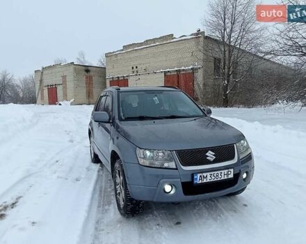Серый Сузуки Гранд Витара, объемом двигателя 2 л и пробегом 320 тыс. км за 5800 $, фото 1 на Automoto.ua