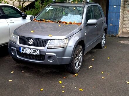 Серый Сузуки Гранд Витара, объемом двигателя 1.9 л и пробегом 275 тыс. км за 4500 $, фото 1 на Automoto.ua