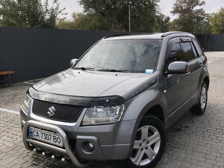 Сузуки Гранд Витара 2007 в Шполе на Automoto.ua Серый Сузуки Гранд Витара, объемом двигателя 2 л и пробегом 274 тыс. км за 6800 $, фото 1 на Automoto.ua