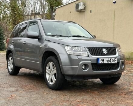 Серый Сузуки Гранд Витара, объемом двигателя 2 л и пробегом 235 тыс. км за 3400 $, фото 1 на Automoto.ua