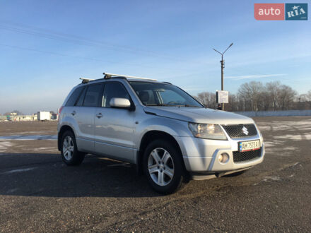 Сірий Сузукі Гранд Вітара, об'ємом двигуна 2 л та пробігом 400 тис. км за 9750 $, фото 1 на Automoto.ua