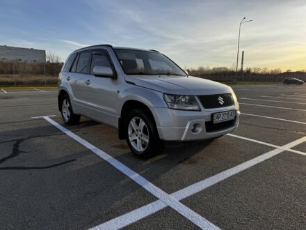 Серый Сузуки Гранд Витара, объемом двигателя 2 л и пробегом 139 тыс. км за 6400 $, фото 1 на Automoto.ua