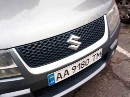 Сірий Сузукі Гранд Вітара, об'ємом двигуна 2 л та пробігом 250 тис. км за 7499 $, фото 1 на Automoto.ua