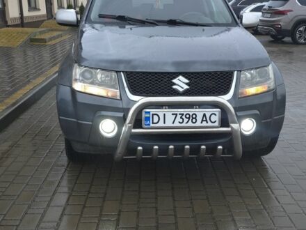 Серый Сузуки Гранд Витара, объемом двигателя 2 л и пробегом 280 тыс. км за 4499 $, фото 1 на Automoto.ua