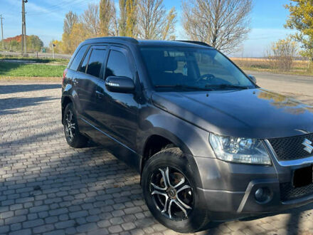 Серый Сузуки Гранд Витара, объемом двигателя 2.4 л и пробегом 283 тыс. км за 6777 $, фото 1 на Automoto.ua