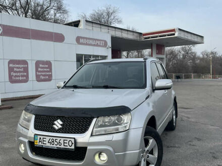Серый Сузуки Гранд Витара, объемом двигателя 2.39 л и пробегом 193 тыс. км за 8000 $, фото 1 на Automoto.ua