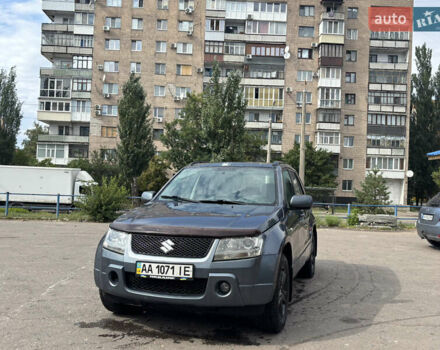 Серый Сузуки Гранд Витара, объемом двигателя 2 л и пробегом 286 тыс. км за 4600 $, фото 1 на Automoto.ua