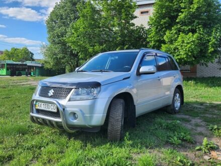 Серый Сузуки Гранд Витара, объемом двигателя 2.4 л и пробегом 192 тыс. км за 9700 $, фото 1 на Automoto.ua