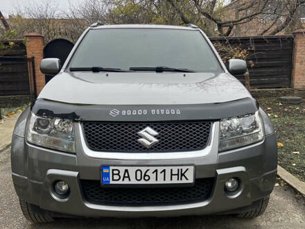 Серый Сузуки Гранд Витара, объемом двигателя 2 л и пробегом 231 тыс. км за 7800 $, фото 1 на Automoto.ua