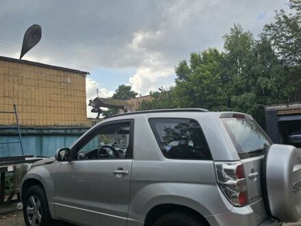 Сірий Сузукі Гранд Вітара, об'ємом двигуна 2.4 л та пробігом 200 тис. км за 8600 $, фото 1 на Automoto.ua