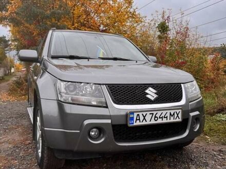 Сузукі Гранд Вітара 2008 у Харкові на Automoto.ua Сірий Сузукі Гранд Вітара, об'ємом двигуна 2 л та пробігом 232 тис. км за 8500 $, фото 1 на Automoto.ua