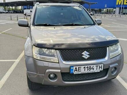 Сузуки Гранд Витара 2008 в Кривом Роге на Automoto.ua Серый Сузуки Гранд Витара, объемом двигателя 2 л и пробегом 205 тыс. км за 8100 $, фото 1 на Automoto.ua