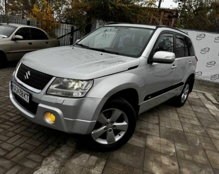 Сірий Сузукі Гранд Вітара, об'ємом двигуна 2.4 л та пробігом 210 тис. км за 8500 $, фото 1 на Automoto.ua