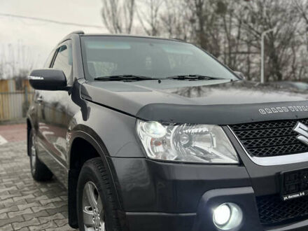 Серый Сузуки Гранд Витара, объемом двигателя 2.4 л и пробегом 200 тыс. км за 7600 $, фото 1 на Automoto.ua