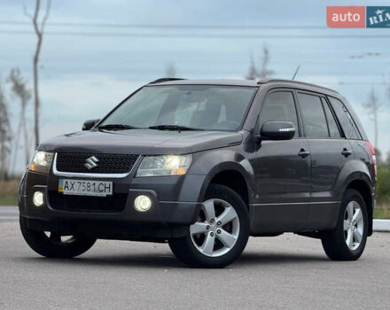 Сірий Сузукі Гранд Вітара, об'ємом двигуна 2.4 л та пробігом 200 тис. км за 8200 $, фото 1 на Automoto.ua