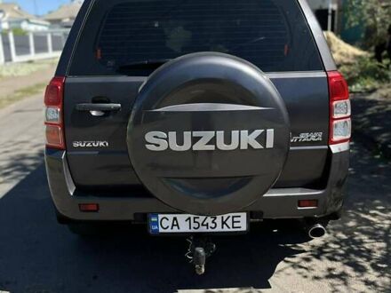 Сузукі Гранд Вітара 2010 у Кропивницькому (Кіровограді) на Automoto.ua Сірий Сузукі Гранд Вітара, об'ємом двигуна 2.39 л та пробігом 206 тис. км за 9500 $, фото 1 на Automoto.ua