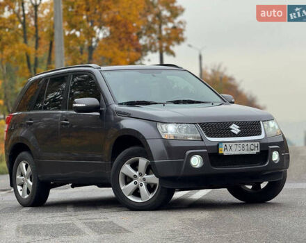 Сузуки Гранд Витара 2010 в Харькове на Automoto.ua Серый Сузуки Гранд Витара, объемом двигателя 2.4 л и пробегом 200 тыс. км за 8750 $, фото 1 на Automoto.ua