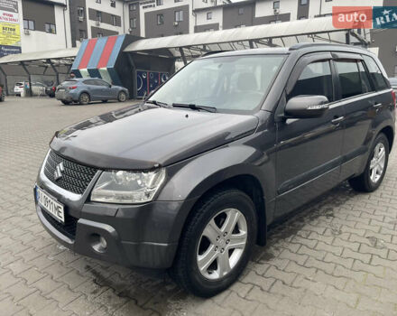 Сірий Сузукі Гранд Вітара, об'ємом двигуна 2.4 л та пробігом 156 тис. км за 10500 $, фото 1 на Automoto.ua