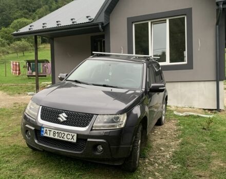 Серый Сузуки Гранд Витара, объемом двигателя 1.9 л и пробегом 250 тыс. км за 8000 $, фото 1 на Automoto.ua