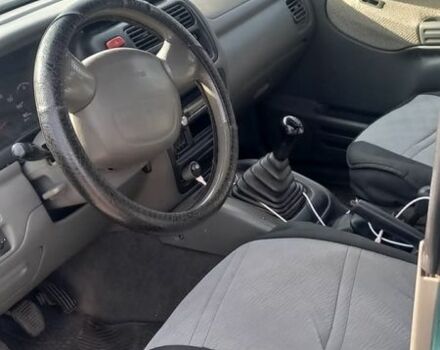 Зелений Сузукі Гранд Вітара, об'ємом двигуна 2 л та пробігом 290 тис. км за 2900 $, фото 10 на Automoto.ua