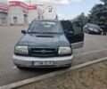 Зелений Сузукі Гранд Вітара, об'ємом двигуна 2 л та пробігом 378 тис. км за 3300 $, фото 1 на Automoto.ua