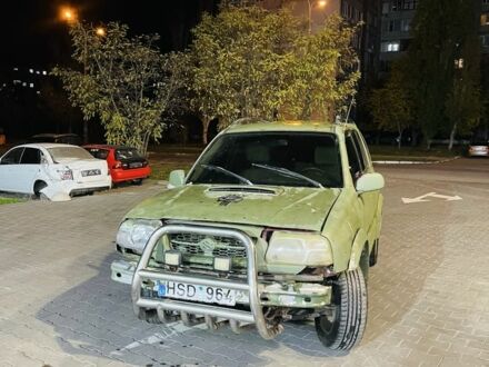 Зелений Сузукі Гранд Вітара, об'ємом двигуна 2 л та пробігом 200 тис. км за 1400 $, фото 1 на Automoto.ua