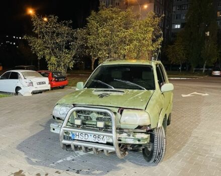 Зелений Сузукі Гранд Вітара, об'ємом двигуна 2 л та пробігом 200 тис. км за 1400 $, фото 1 на Automoto.ua