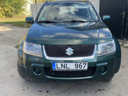 Зеленый Сузуки Гранд Витара, объемом двигателя 1.9 л и пробегом 326 тыс. км за 5000 $, фото 1 на Automoto.ua