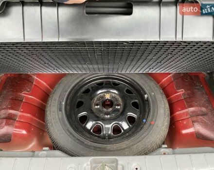 Красный Сузуки Игнис, объемом двигателя 1.3 л и пробегом 180 тыс. км за 4500 $, фото 14 на Automoto.ua